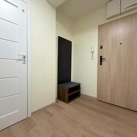 Madalinskiego Modern By Bookinghost شقة *