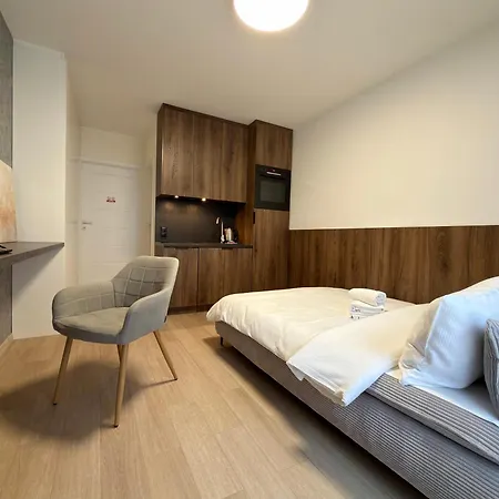 Madalinskiego Modern By Bookinghost Lägenhet *