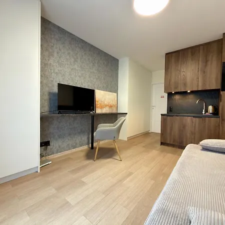 Madalinskiego Modern By Bookinghost شقة *